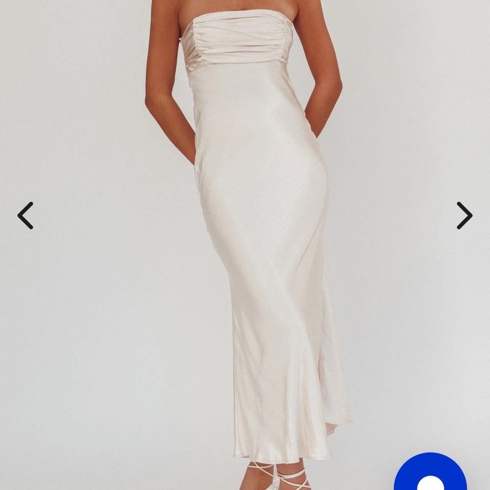 Selfie Leslie Strapless Cream Dress